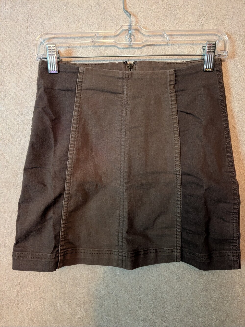 FREE PEOPLE dark green two tone modern femme mini skirt sz 2